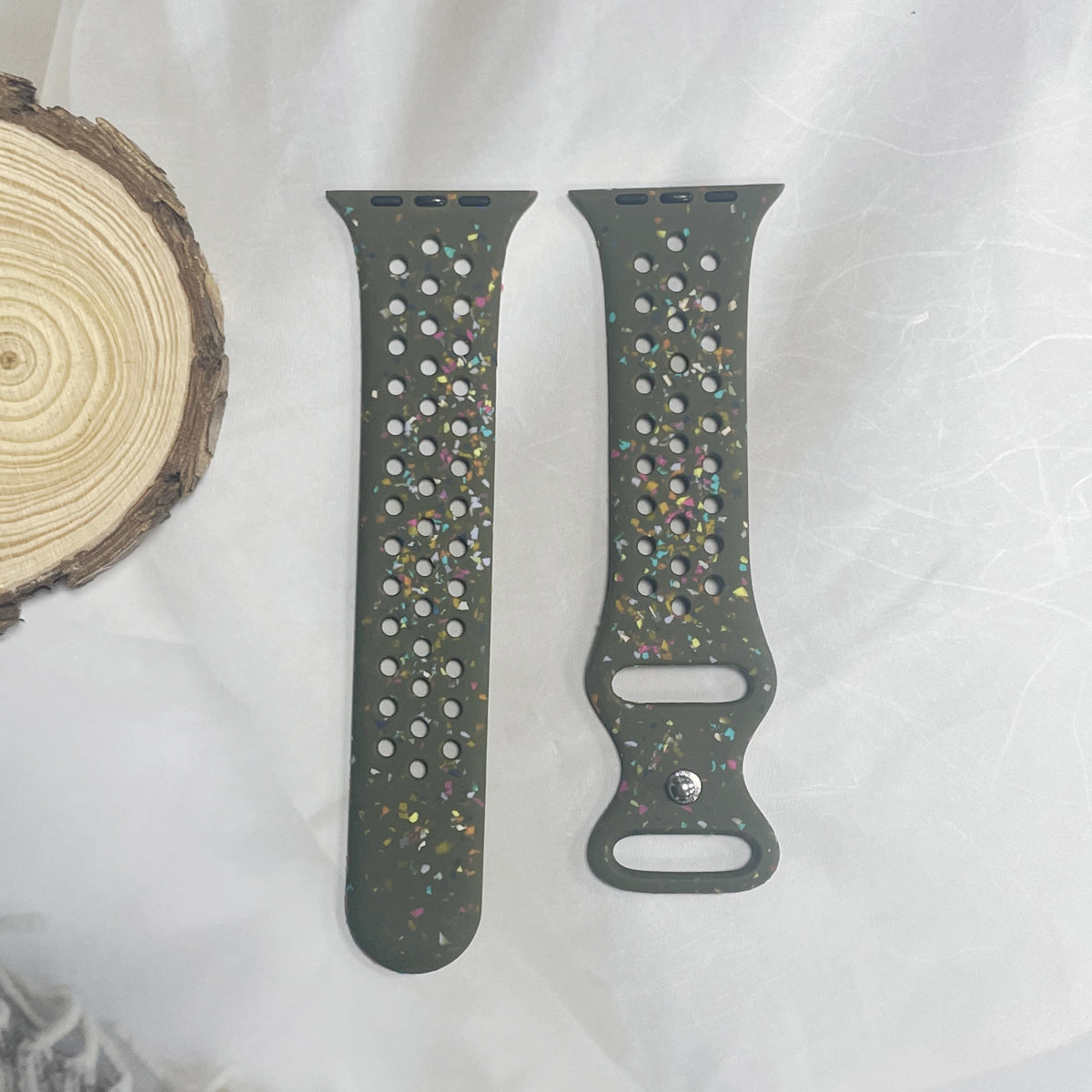 Silicone Band for Apple Watch Ultra Ultra 2 49mm Series 9 8 7 45mm SE (2023) SE (2022) 6 5 4 SE 44mm 3 2 1 42mm Pattern Watch Strap