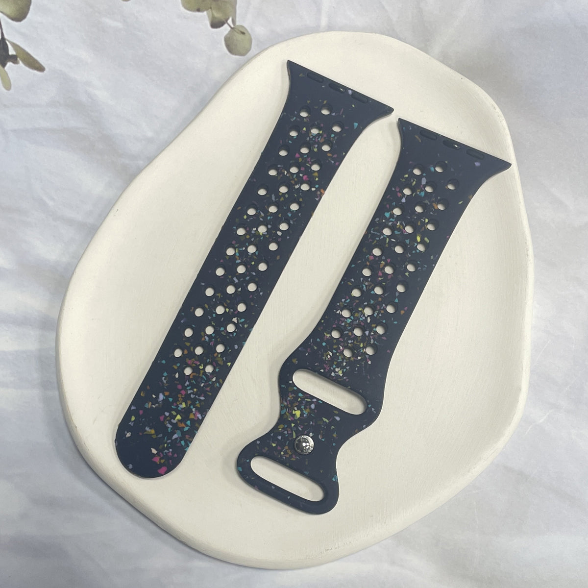 Watch Band for Apple Watch Series 9 8 7 41mm SE (2023) SE (2022) 6 5 4 SE 40mm 3 2 1 38mm Silicone Pattern Wriststrap